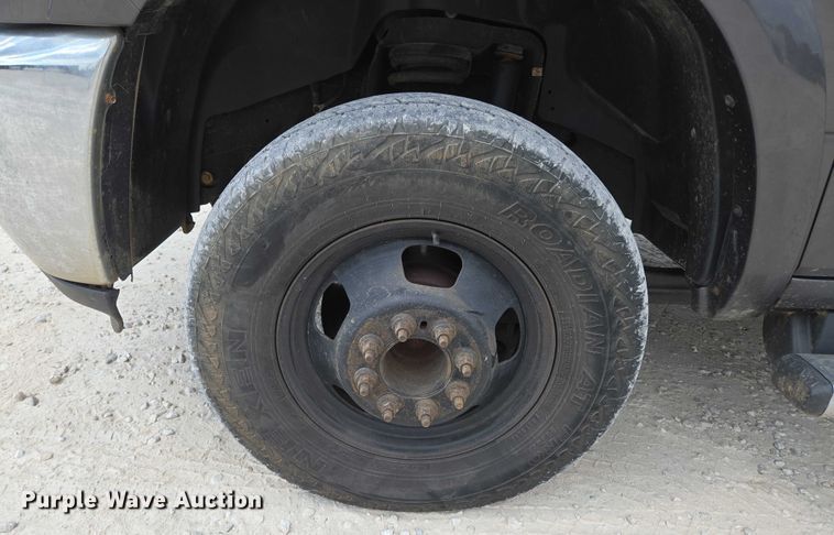 image for item ED2174 2016 Dodge Ram 3500 flatbed pickup truck