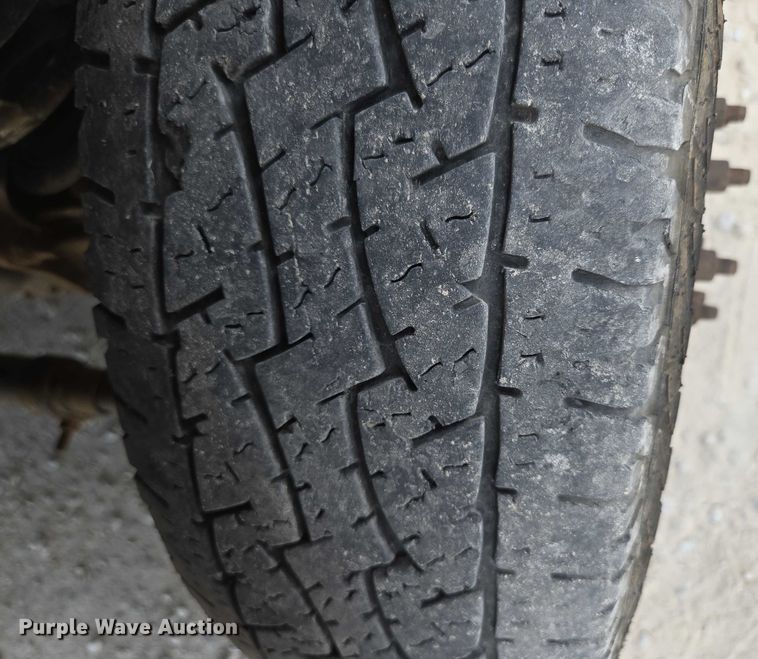 image for item ED2174 2016 Dodge Ram 3500 flatbed pickup truck