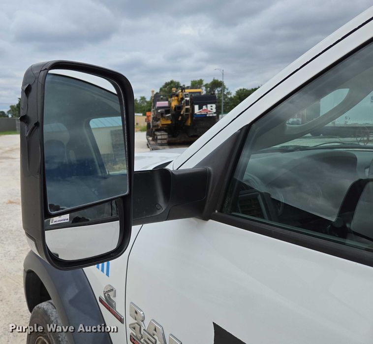 image for item ED2175 2015 Dodge Ram 4500 Crew Cab flatbed truck