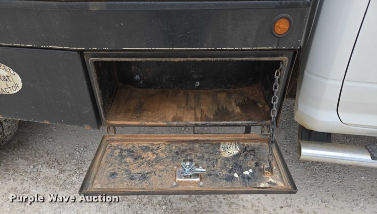 image for item ED2175 2015 Dodge Ram 4500 Crew Cab flatbed truck