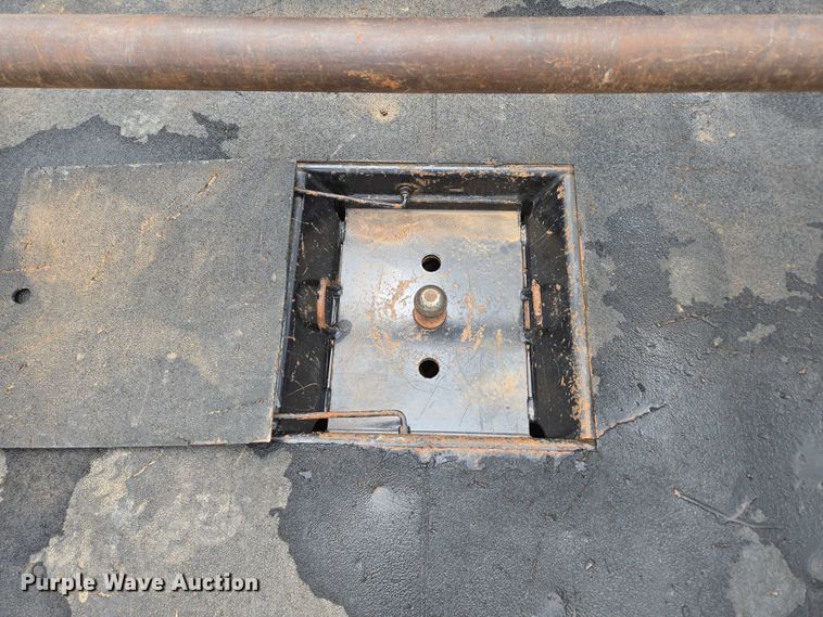 image for item ED2175 2015 Dodge Ram 4500 Crew Cab flatbed truck