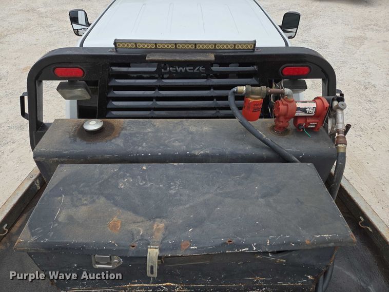 image for item ED2175 2015 Dodge Ram 4500 Crew Cab flatbed truck