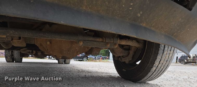 image for item ED2175 2015 Dodge Ram 4500 Crew Cab flatbed truck