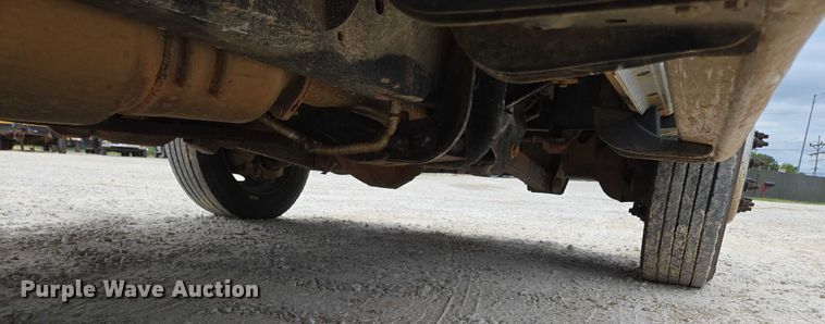 image for item ED2175 2015 Dodge Ram 4500 Crew Cab flatbed truck