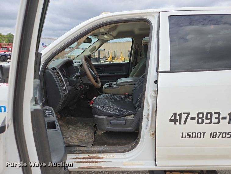 image for item ED2175 2015 Dodge Ram 4500 Crew Cab flatbed truck