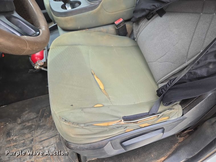 image for item ED2175 2015 Dodge Ram 4500 Crew Cab flatbed truck