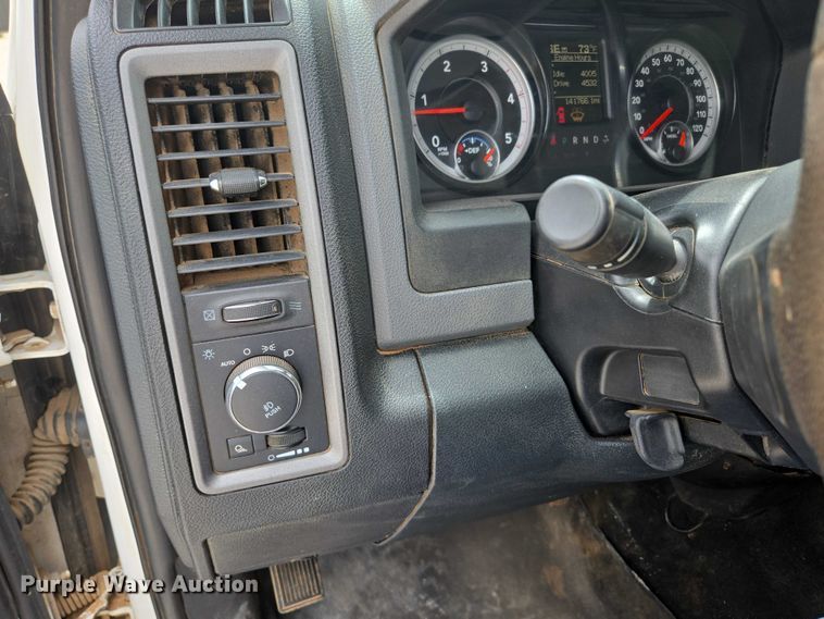 image for item ED2175 2015 Dodge Ram 4500 Crew Cab flatbed truck