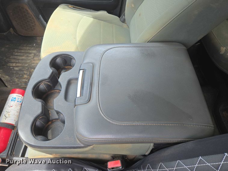 image for item ED2175 2015 Dodge Ram 4500 Crew Cab flatbed truck