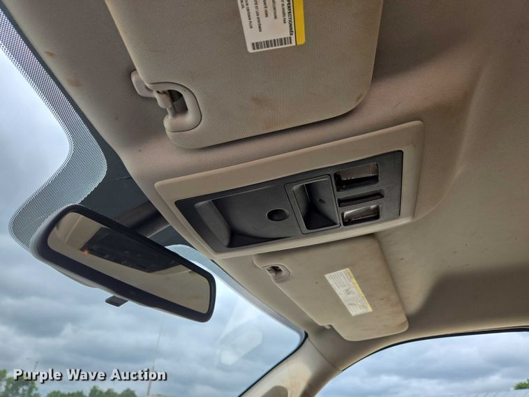 image for item ED2175 2015 Dodge Ram 4500 Crew Cab flatbed truck