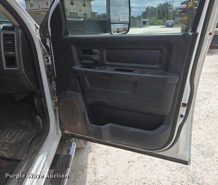 image for item ED2175 2015 Dodge Ram 4500 Crew Cab flatbed truck