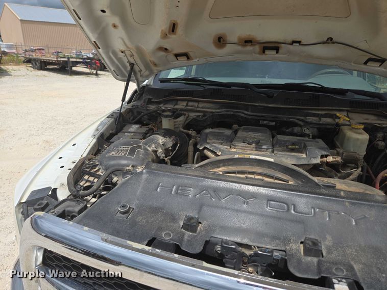 image for item ED2175 2015 Dodge Ram 4500 Crew Cab flatbed truck