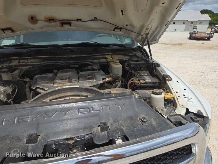 image for item ED2175 2015 Dodge Ram 4500 Crew Cab flatbed truck