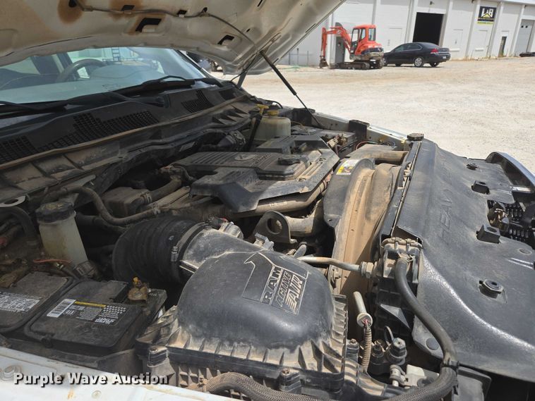 image for item ED2175 2015 Dodge Ram 4500 Crew Cab flatbed truck