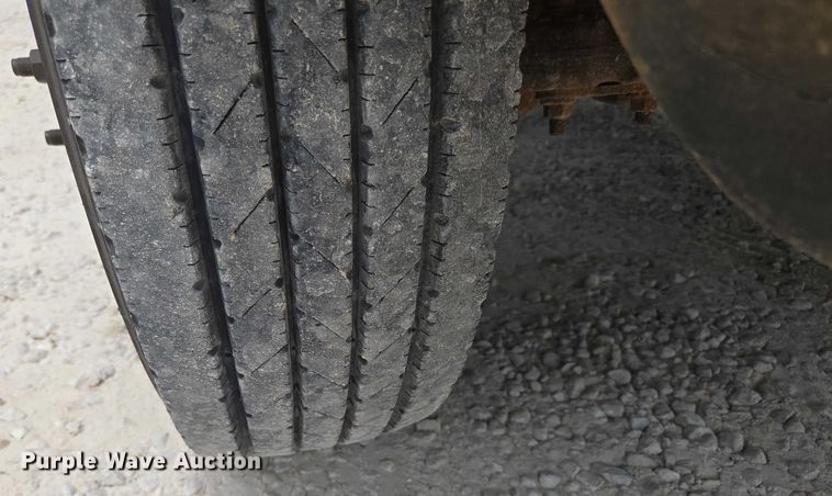 image for item ED2175 2015 Dodge Ram 4500 Crew Cab flatbed truck