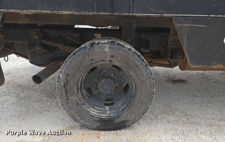 image for item ED2175 2015 Dodge Ram 4500 Crew Cab flatbed truck