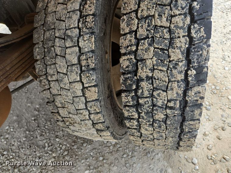 image for item ED2175 2015 Dodge Ram 4500 Crew Cab flatbed truck