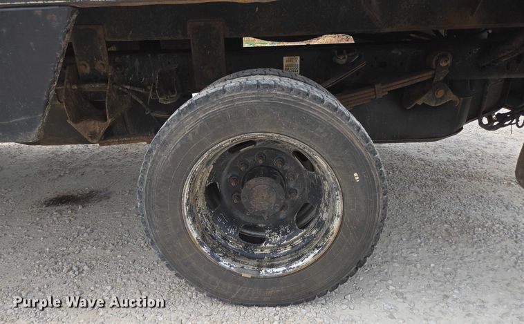 image for item ED2175 2015 Dodge Ram 4500 Crew Cab flatbed truck