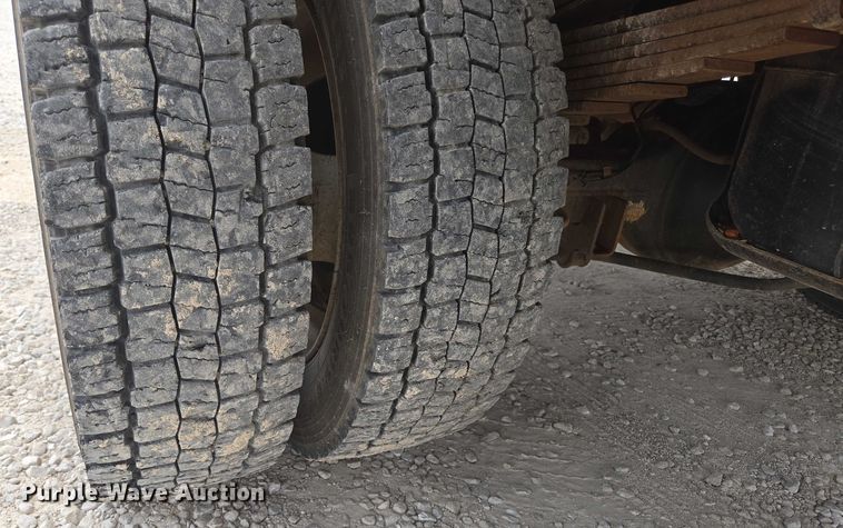 image for item ED2175 2015 Dodge Ram 4500 Crew Cab flatbed truck