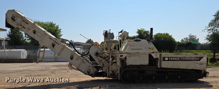 image for item ED2181 Terex Cedarapids CR662RM material transfer vehicle