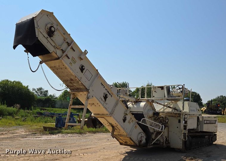 image for item ED2181 Terex Cedarapids CR662RM material transfer vehicle