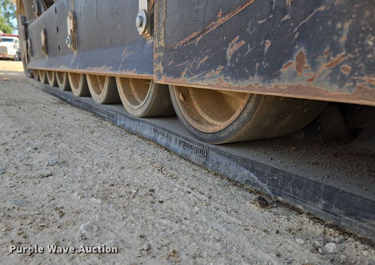 image for item ED2181 Terex Cedarapids CR662RM material transfer vehicle