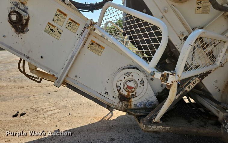 image for item ED2181 Terex Cedarapids CR662RM material transfer vehicle