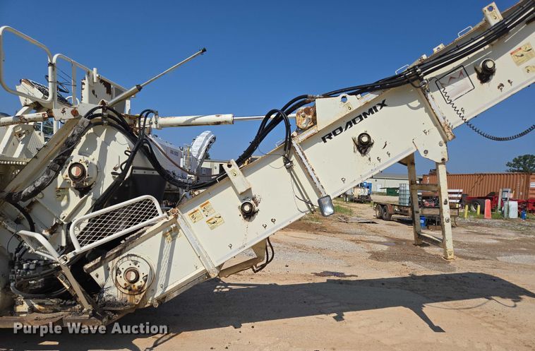 image for item ED2181 Terex Cedarapids CR662RM material transfer vehicle