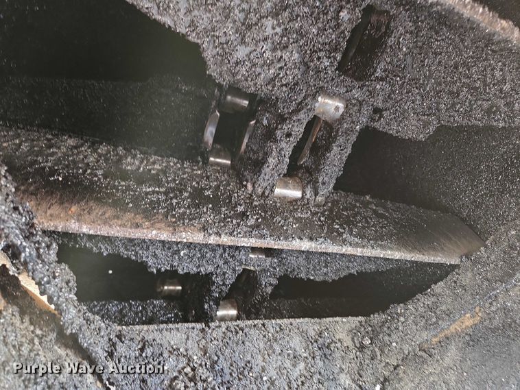 image for item ED2181 Terex Cedarapids CR662RM material transfer vehicle