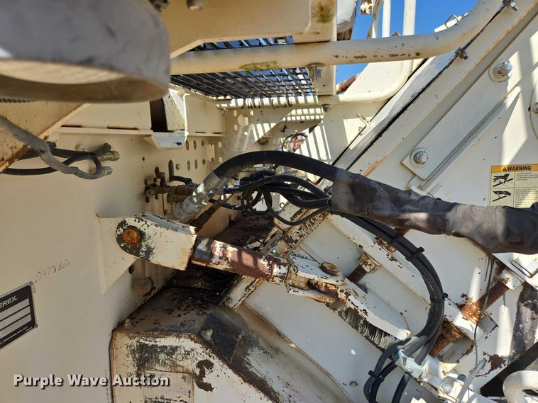 image for item ED2181 Terex Cedarapids CR662RM material transfer vehicle