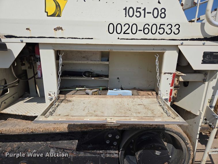 image for item ED2181 Terex Cedarapids CR662RM material transfer vehicle