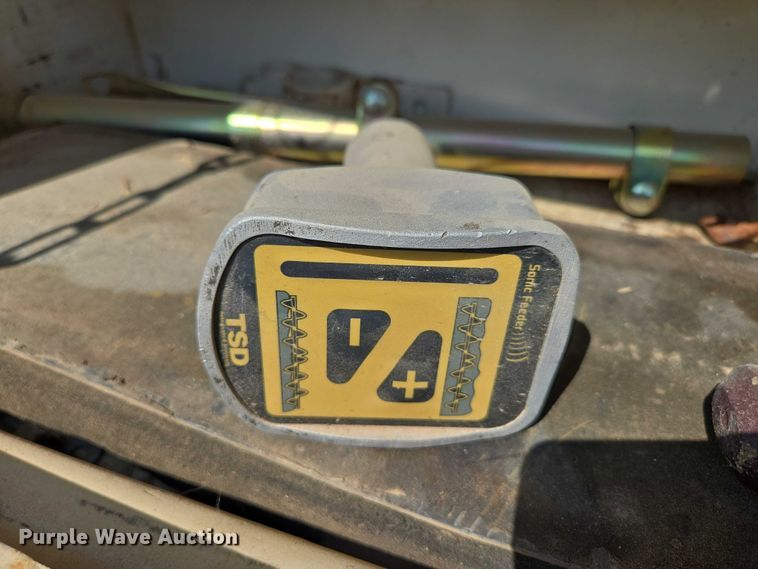 image for item ED2181 Terex Cedarapids CR662RM material transfer vehicle