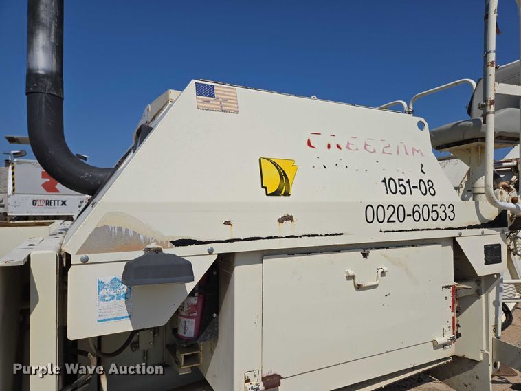 image for item ED2181 Terex Cedarapids CR662RM material transfer vehicle