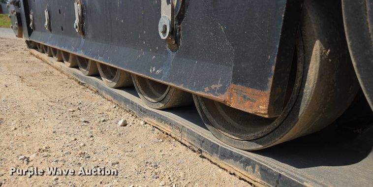 image for item ED2181 Terex Cedarapids CR662RM material transfer vehicle