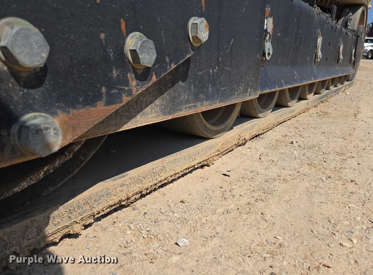 image for item ED2181 Terex Cedarapids CR662RM material transfer vehicle