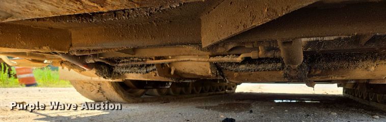 image for item ED2181 Terex Cedarapids CR662RM material transfer vehicle