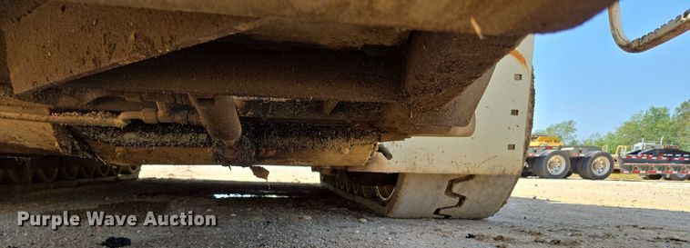 image for item ED2181 Terex Cedarapids CR662RM material transfer vehicle