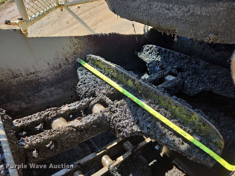 image for item ED2181 Terex Cedarapids CR662RM material transfer vehicle