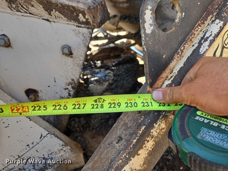 image for item ED2181 Terex Cedarapids CR662RM material transfer vehicle