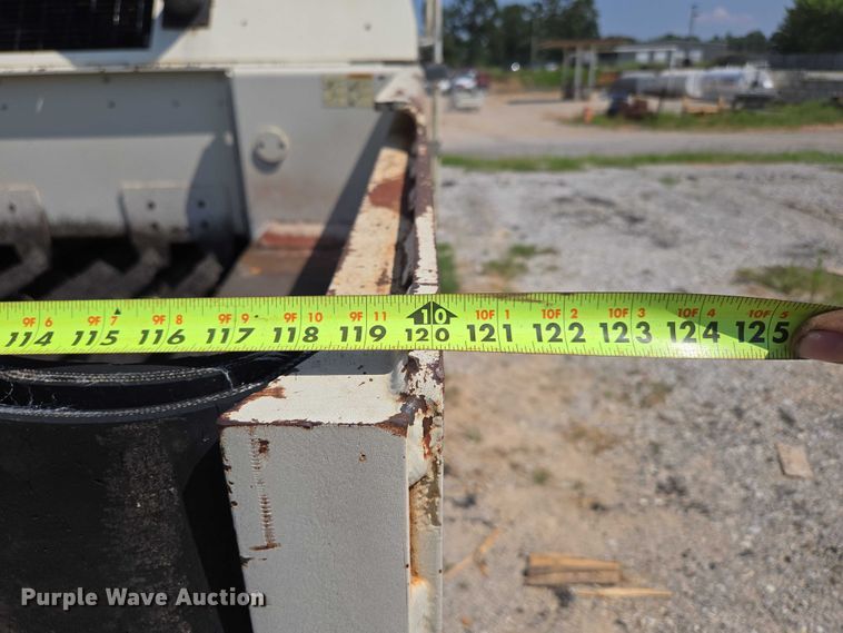 image for item ED2181 Terex Cedarapids CR662RM material transfer vehicle