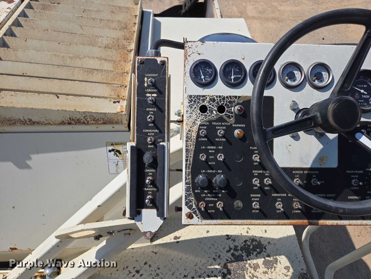 image for item ED2181 Terex Cedarapids CR662RM material transfer vehicle