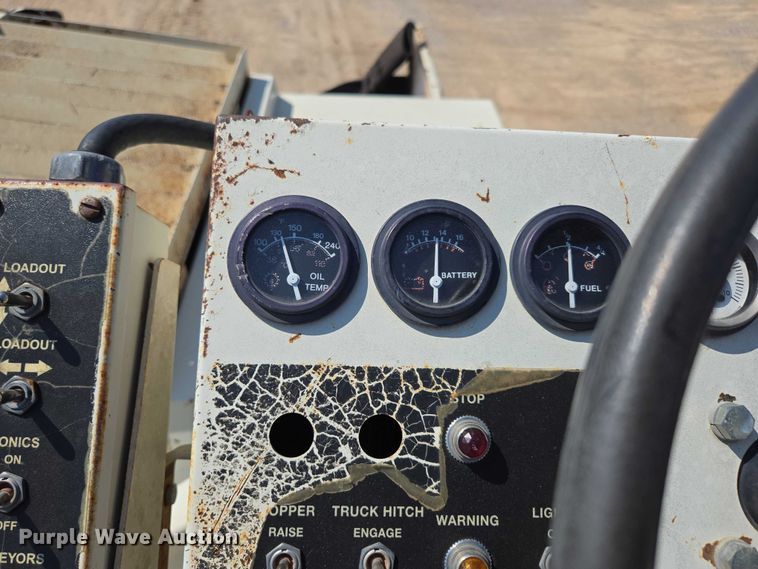 image for item ED2181 Terex Cedarapids CR662RM material transfer vehicle