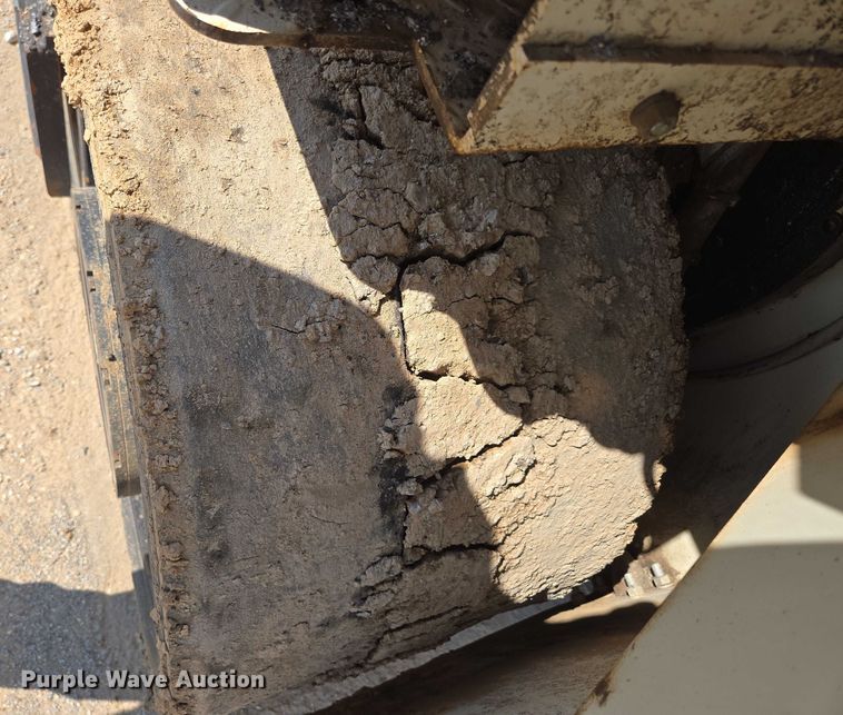 image for item ED2181 Terex Cedarapids CR662RM material transfer vehicle