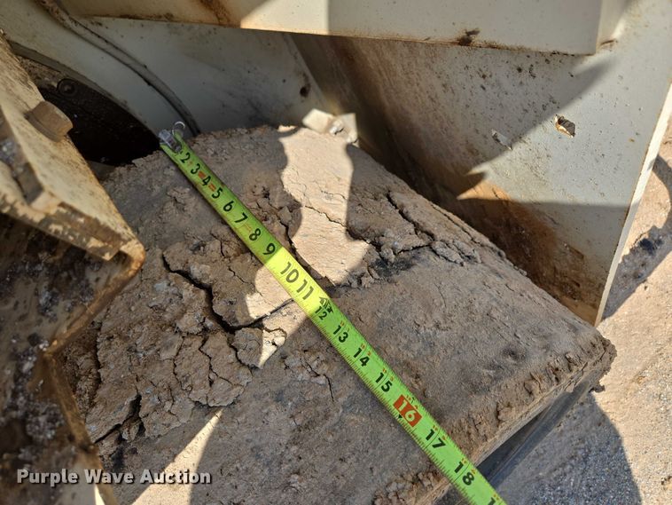 image for item ED2181 Terex Cedarapids CR662RM material transfer vehicle