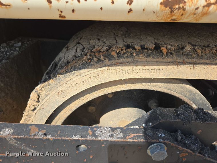 image for item ED2181 Terex Cedarapids CR662RM material transfer vehicle