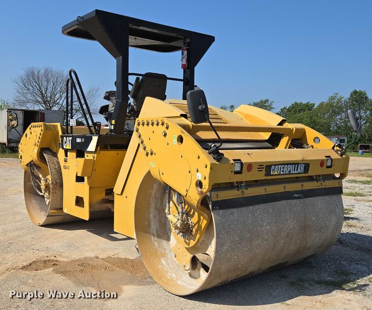 image for item ED2182 2014 Caterpillar CB-54 double drum vibratory roller
