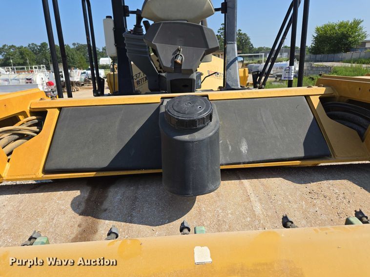 image for item ED2182 2014 Caterpillar CB-54 double drum vibratory roller