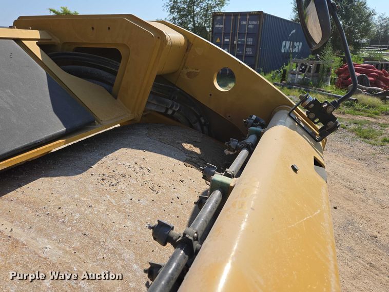 image for item ED2182 2014 Caterpillar CB-54 double drum vibratory roller