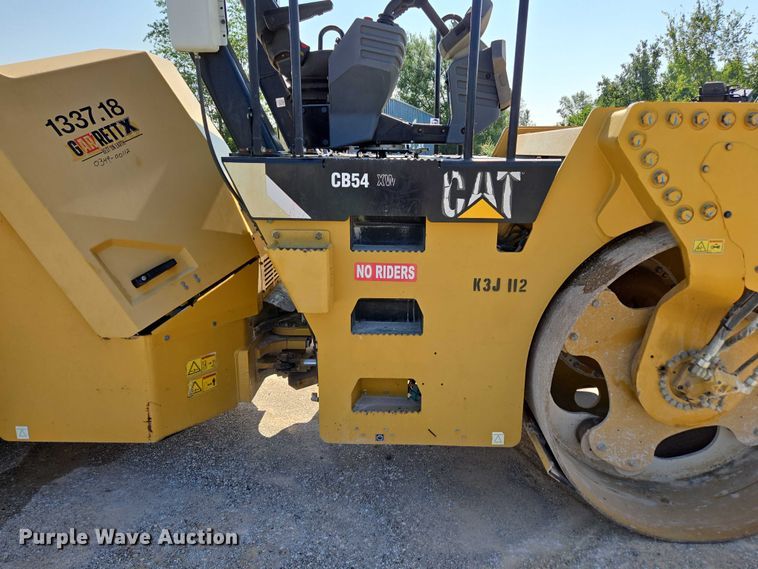 image for item ED2182 2014 Caterpillar CB-54 double drum vibratory roller