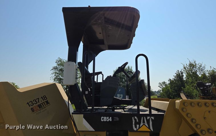 image for item ED2182 2014 Caterpillar CB-54 double drum vibratory roller