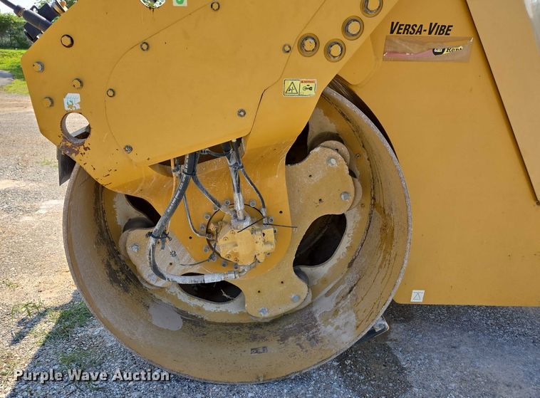 image for item ED2182 2014 Caterpillar CB-54 double drum vibratory roller